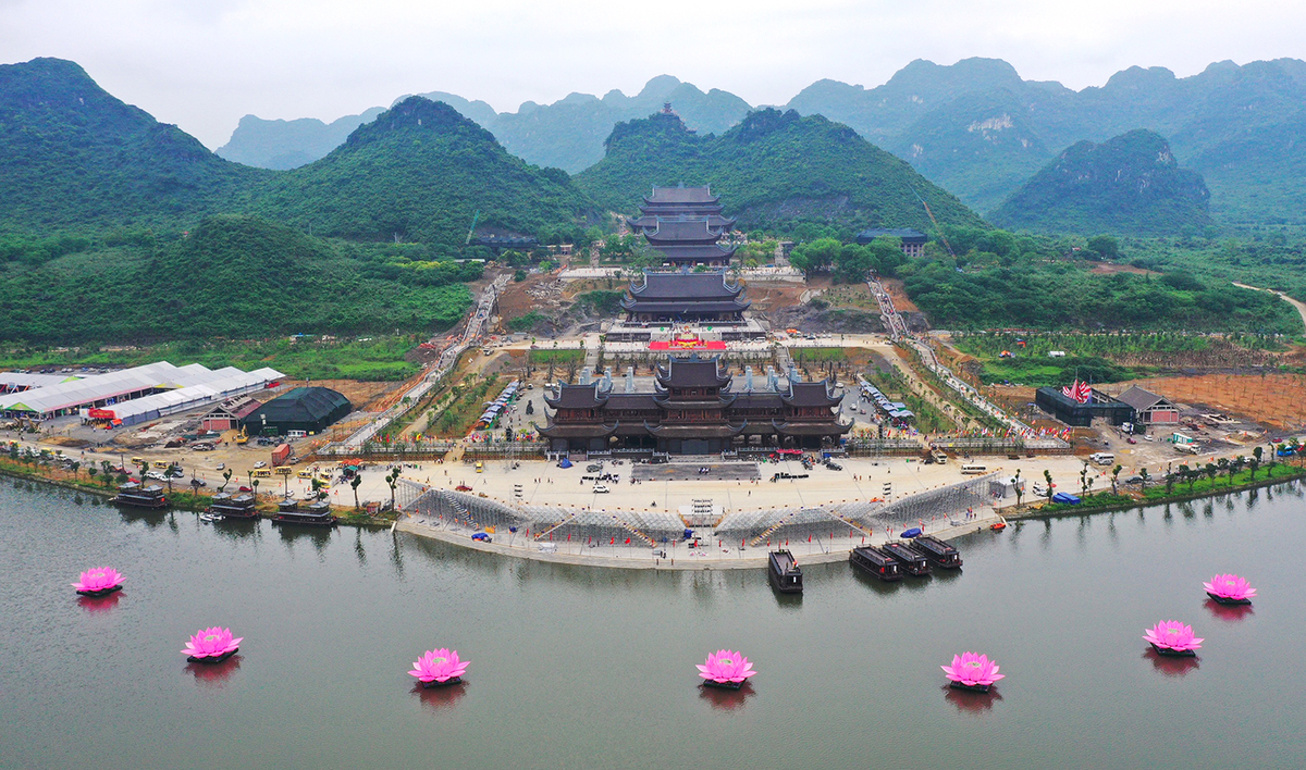 TOUR ĐỀN TRẦN - CHÙA TAM CHÚC