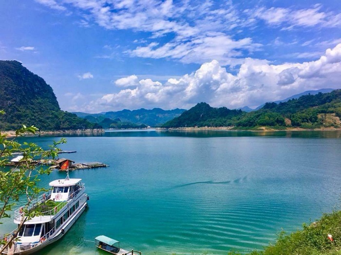TOUR HỒ HÒA BÌNH - ĐỀN BÀ CHÚA THÁC BỜ
