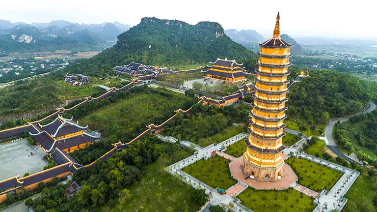 HÀ NỘI - BÁI ĐÍNH – TRÀNG AN – HANG MÚA - HÀ NỘI