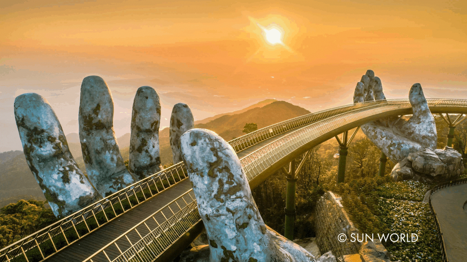 ĐÀ NẴNG – SƠN TRÀ – RỪNG DỪA BẢY MẪU – PHỐ CỔ HỘI AN – BÀ NÀ HILLS