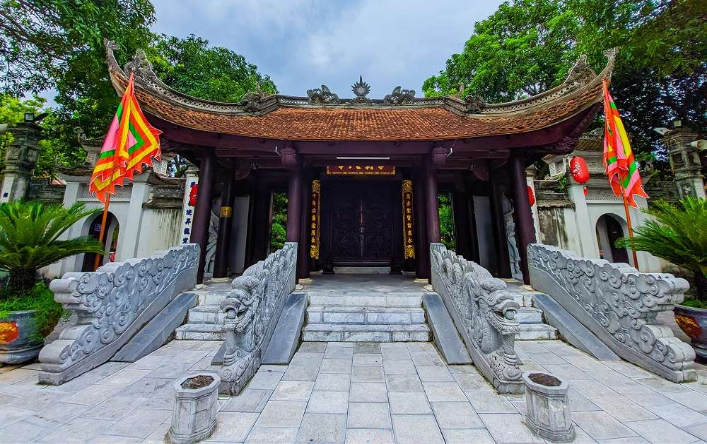 TÀU HÀ NỘI 5 CỬA Ô